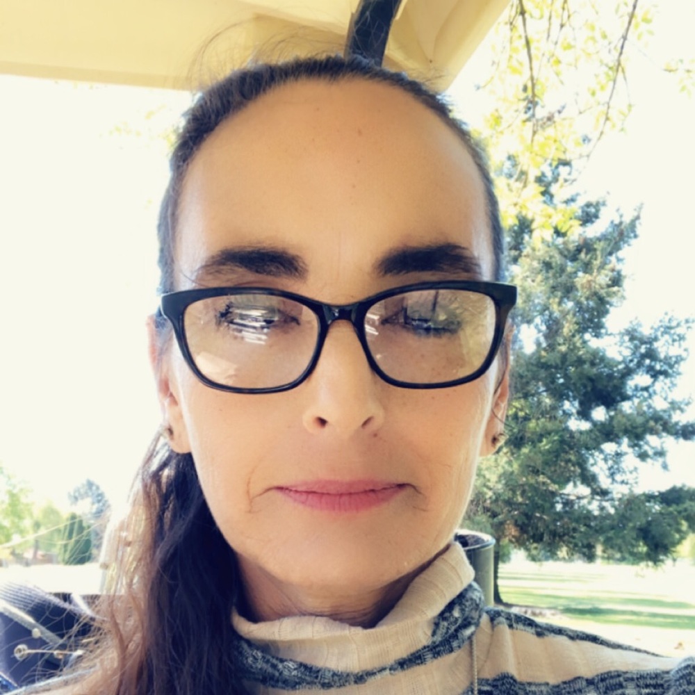 Meet your Posher, Cynthia